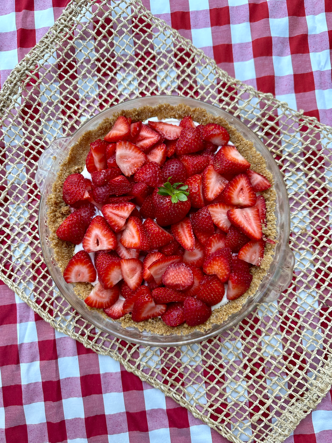 Summer Strawberry Cream Pie